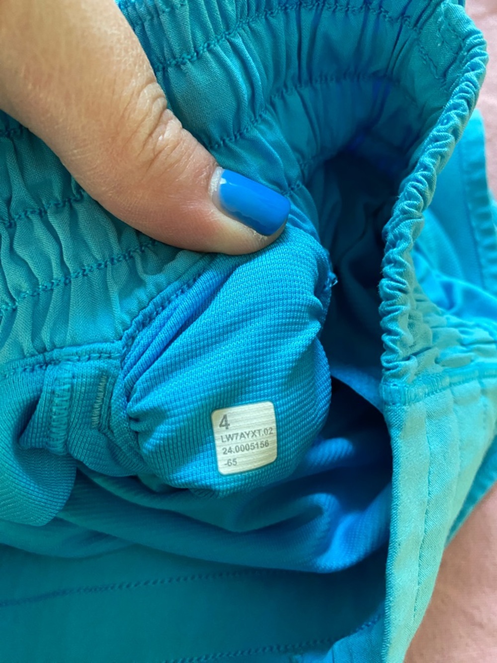 Lululemon Turquoise Blue Hotty Hot High Rise Lined Short 4 inch 4 - Picture 12 of 16
